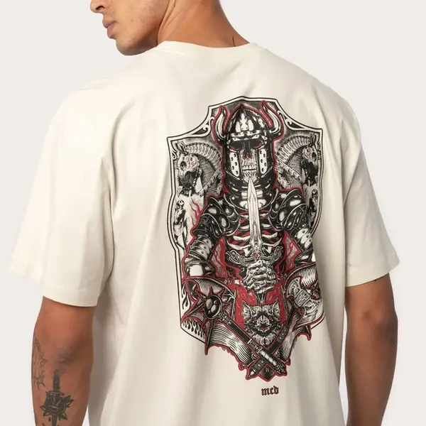 CAMISETA MCD REGULAR CAVALEIRO GUERRA ESPADA