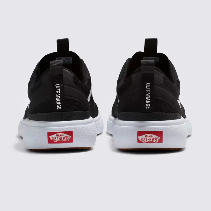 TENIS VANS ULTRARANGE EXO BLACK/WHITE
