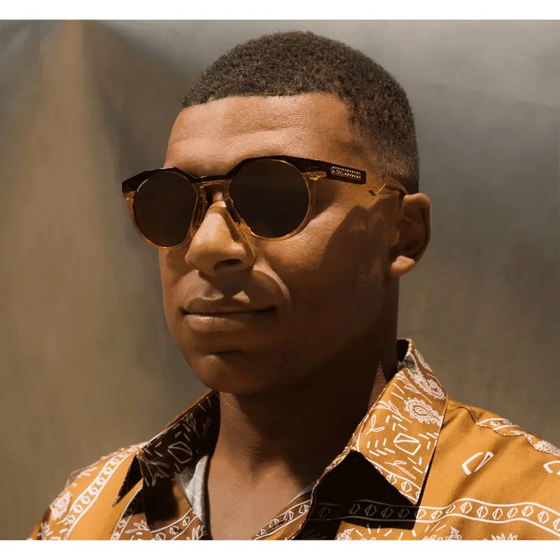 OCULOS OAKLEY HSTN KYLIAN MBAPPE - DARK AMBER/LIGHT CURRY W/PRIZM TUNGSTEN
