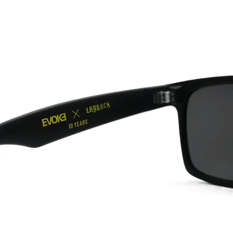 OCULOS DE SOL EVOKE X LAYBACK DAZE LBA11 MATTE YELLOW GRAY