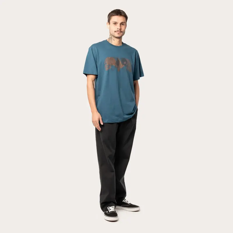 CAMISETA MCD REGULAR SKULL RELEVO AZUL DEEP