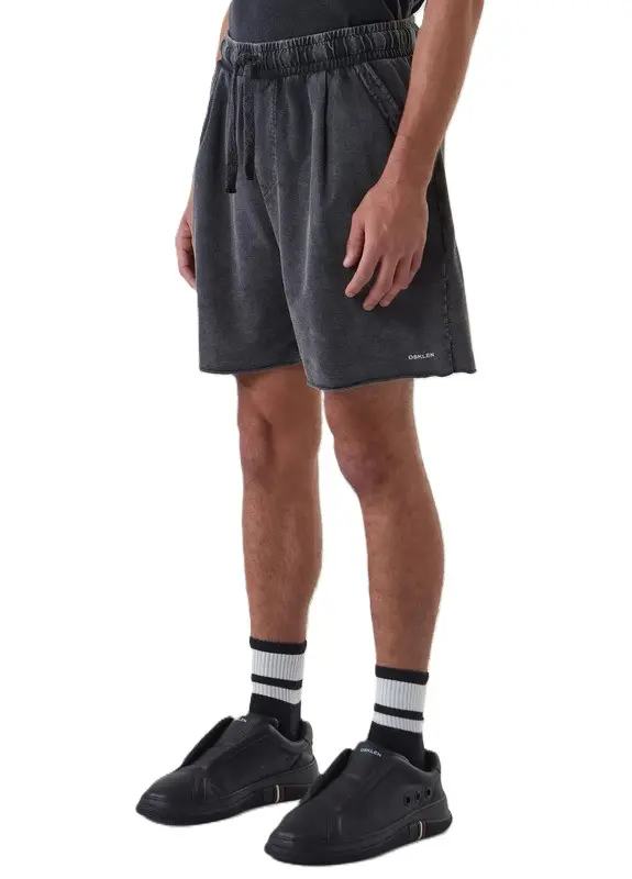 BERMUDA OSKLEN OVERSIZE MARMORIZADO PRETO
