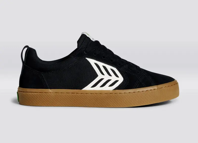 TENIS CARIUMA CATIBA PRO LOW ALL BLACK GUM IVORY