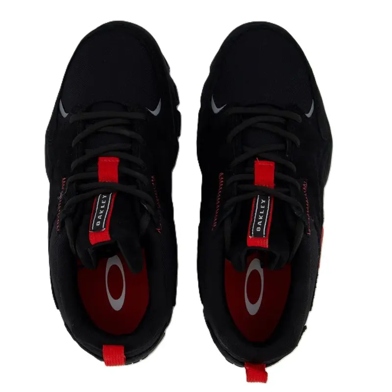 TENIS OAKLEY ATTACK BLACK/RED