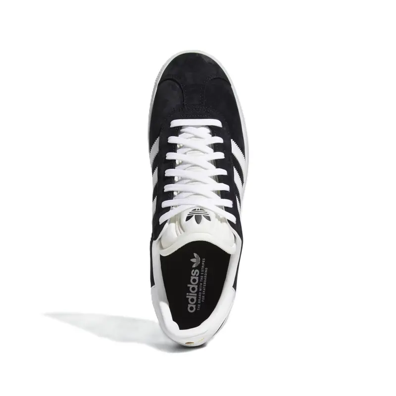TENIS ADIDAS GAZELLE ADV CORE BLACK/FTWR WHITE/GOLD MET