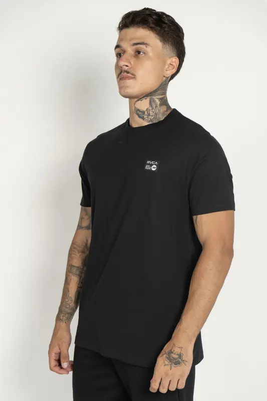 CAMISETA RVCA ANP LABEL PRETO