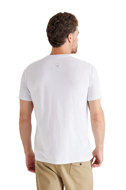 CAMISETA EMPTY SORA BRANCO