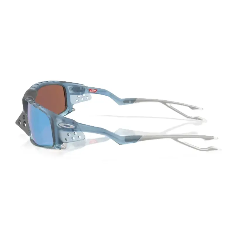 OCULOS OAKLEY PLANTARIS - MATTE STONEWASH W/PRIZM DEEP WATER POLARIZED