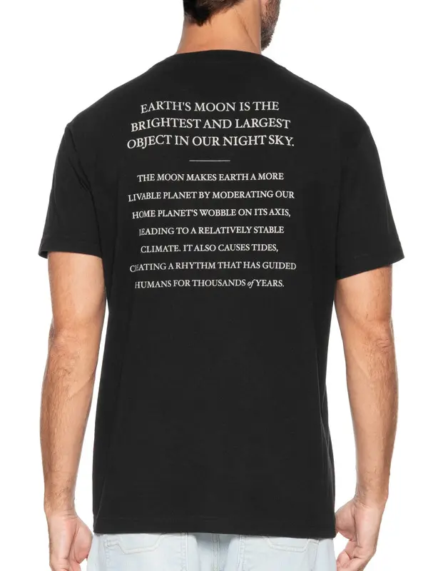 CAMISETA OSKLEN T-SHIRT VINTAGE MOON MC PRETO