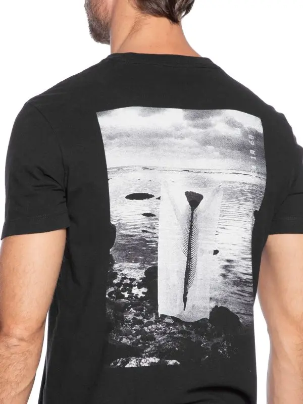 CAMISETA OSKLEN T-SHIRT VINTAGE PIRARUCU INDONESIA MC PRETO