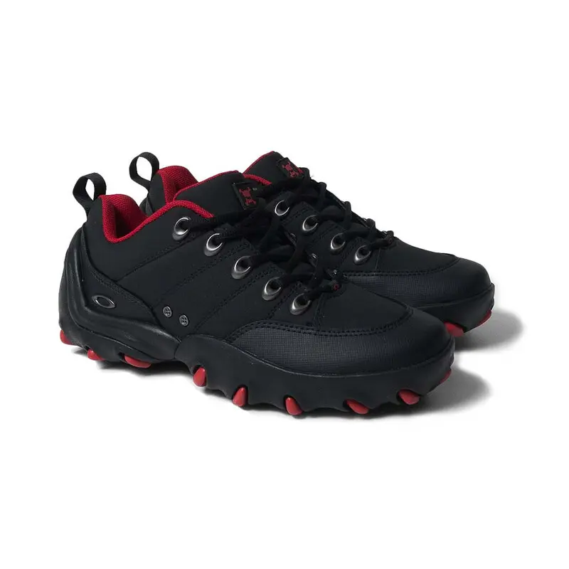 TENIS OAKLEY AIR STRIP BLACK/RED