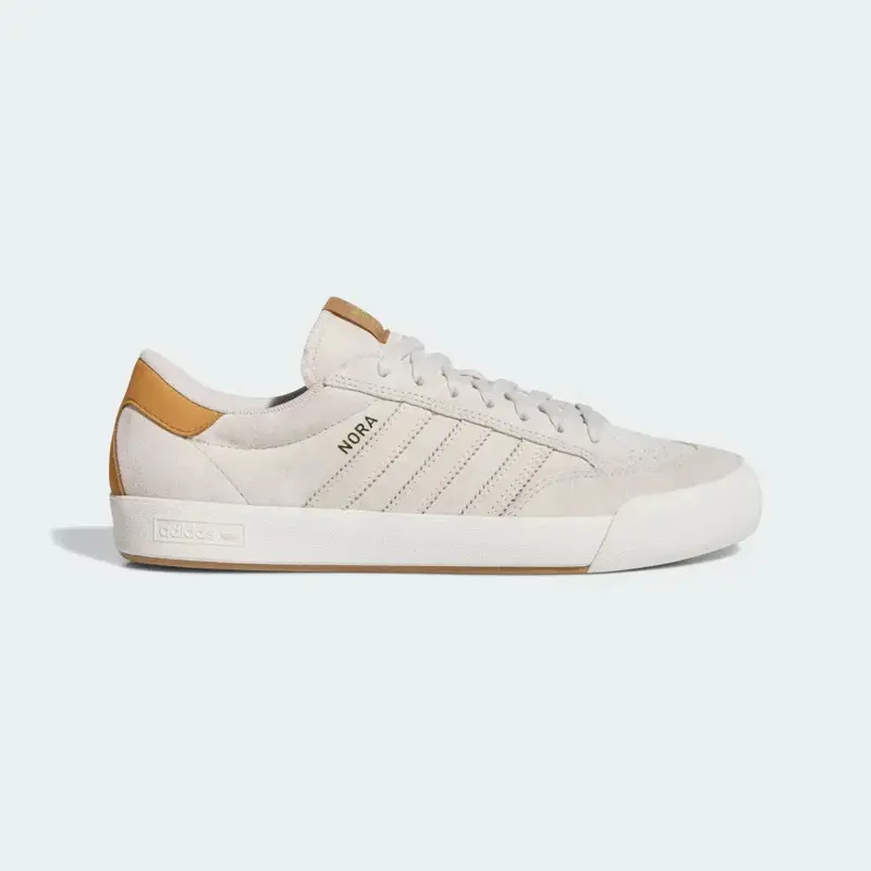 TENIS ADIDAS NORA ALUMINA/CHALK WHITE/GOLD MET.