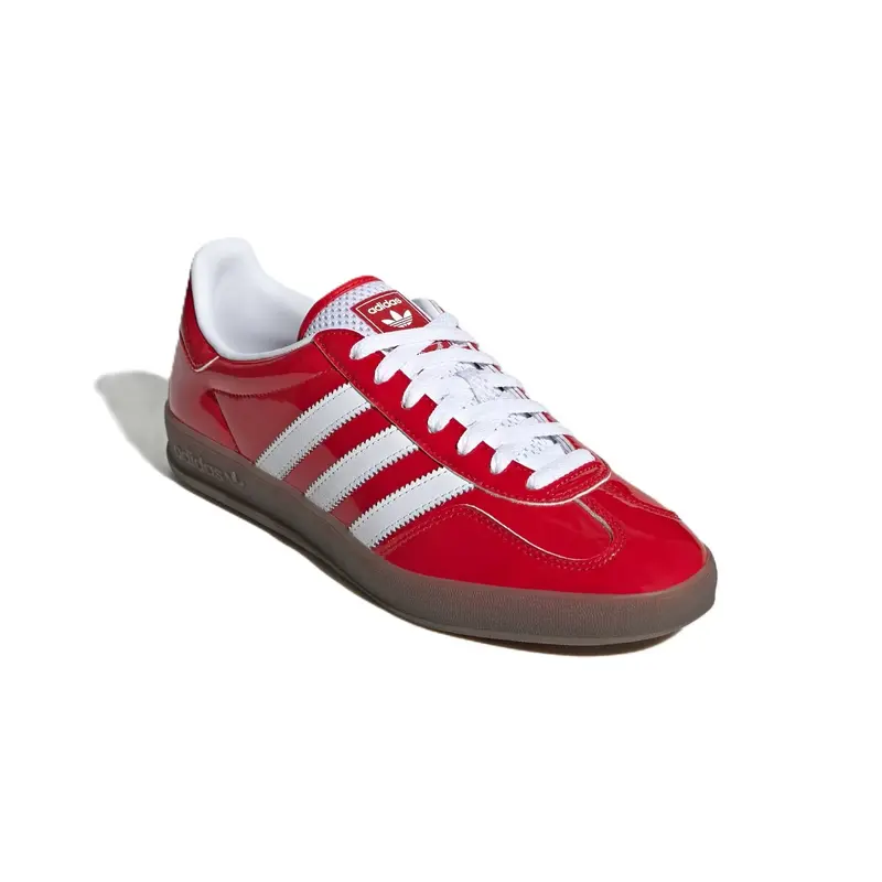 TENIS ADIDAS GAZELLE INDOOR BETTER SCARLET/FTWR WHITE/GUM