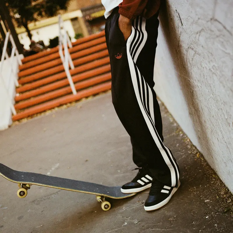 CALÇA ADIDAS TYSHAWN TRCK PT BLACK/CRYSTAL WHITE