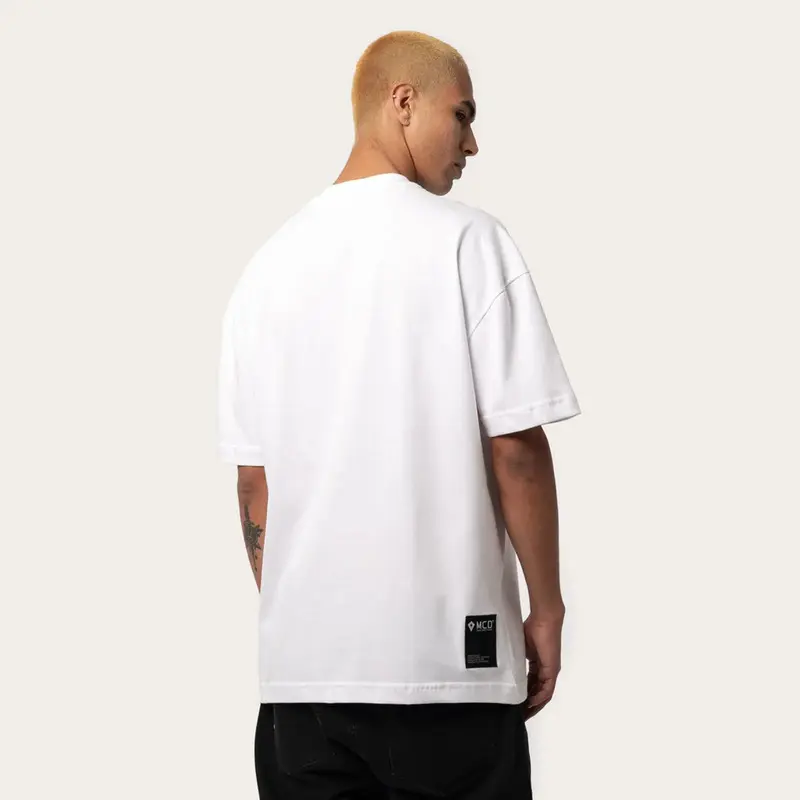 CAMISETA BOX-FIT IKIGAI TRAVIS BOMB BRANCO