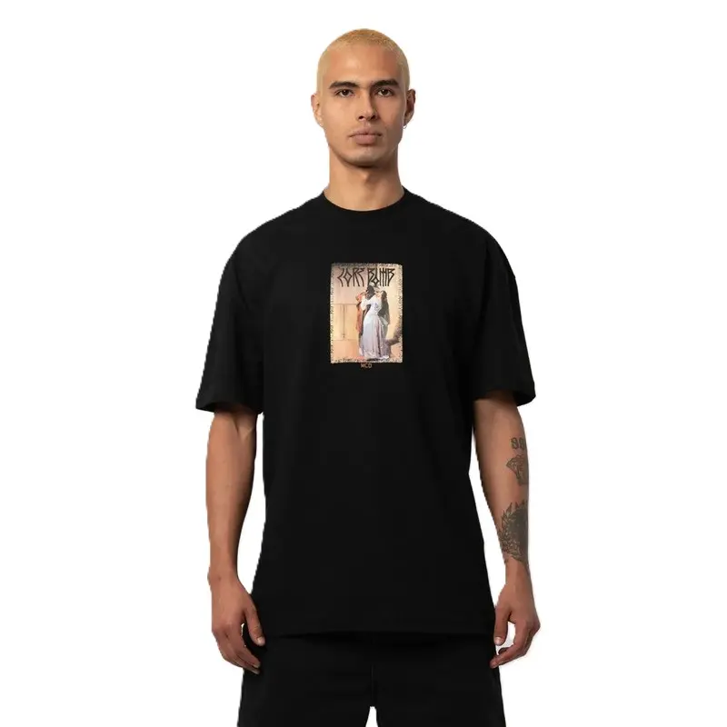 CAMISETA MCD BOX-FIT LAST KISS TRAVIS BOMB PRETO