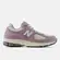 Tênis New Balance 2002r