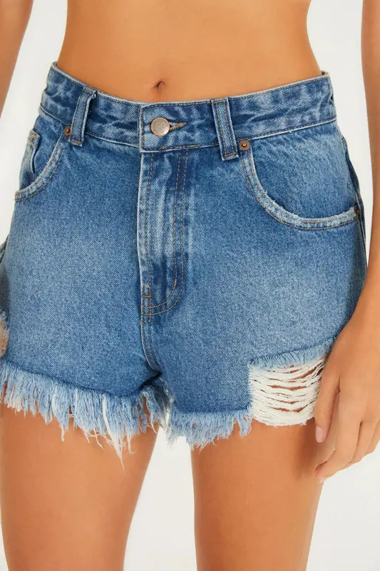 SHORT FARM BAIXO DESFIADO FENDA AZUL