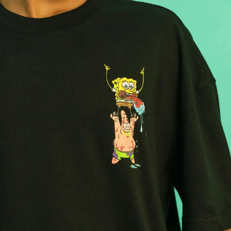 CAMISETA BOXFIT LOST X BOB ESPONJA CRAZINESS UNDER THE SEA PRETO