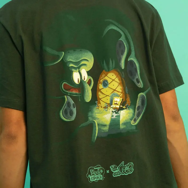 CAMISETA LOST X BOB ESPONJA HORROR SQUID CHUMBO ESTANHO