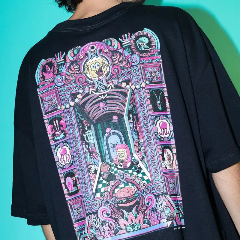 CAMISETA LOST X BOB ESPONJA OCTOPUS SATURN PRETO