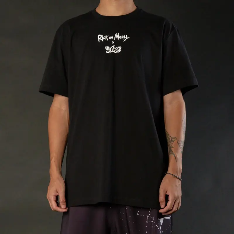 CAMISETA LOST X RICK AND MORTY - GET SCHWIFTY PRETO
