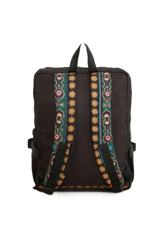 MOCHILA FARM GINGA SAMBA DAS ARARAS PRETO