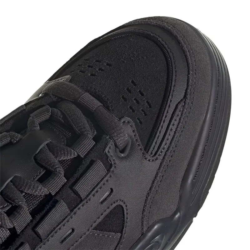 TENIS ADIDAS ADI2000 CORE BLACK/UTILITY BLACK/UTILI