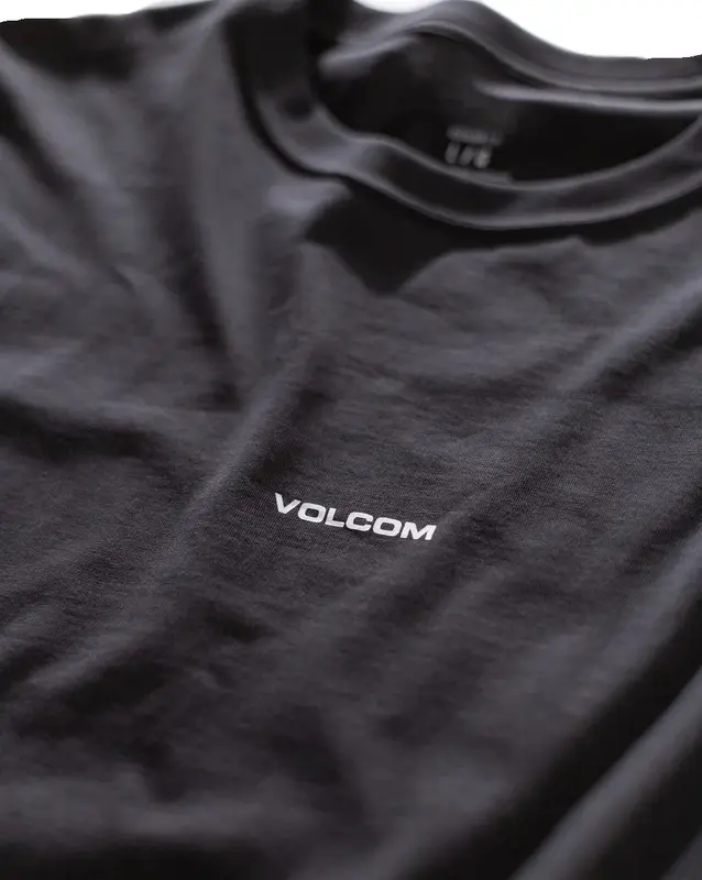 CAMISETA VOLCOM SIGN STONE PRETO