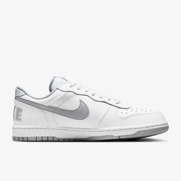 Tênis Nike BIG LOW