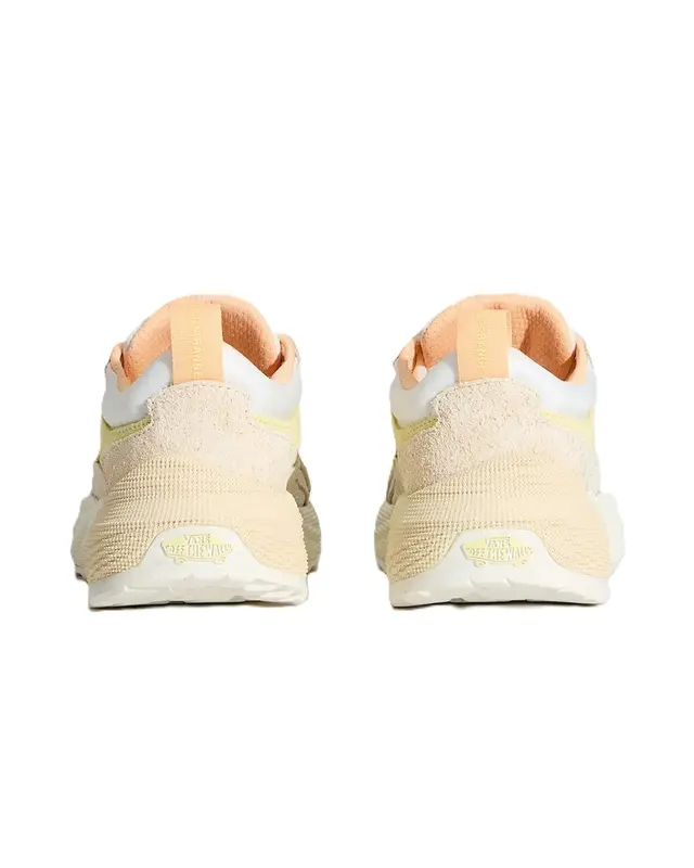 TENIS VANS ULTRARANGE NEO 2.0 CREME BRULEE/YELLOW