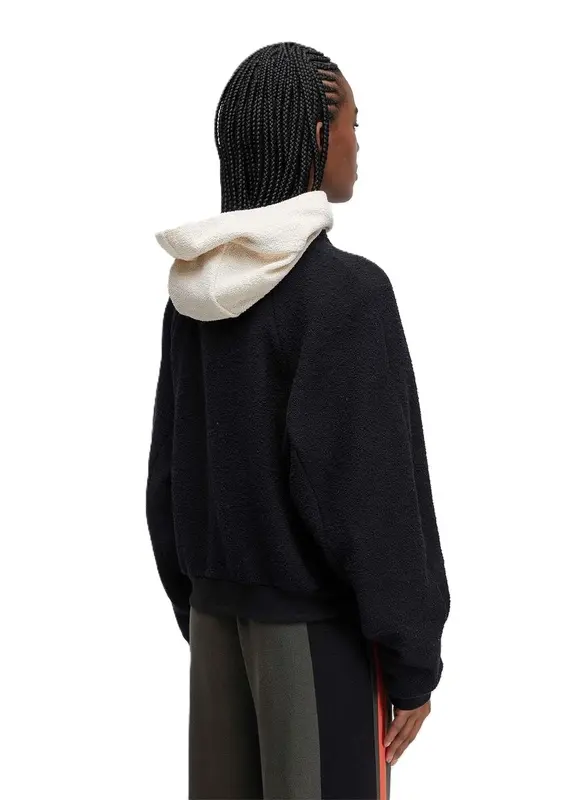 CASACO OSKLEN BICOLOR MOLETOM ECO PRETO/OFFWHITE