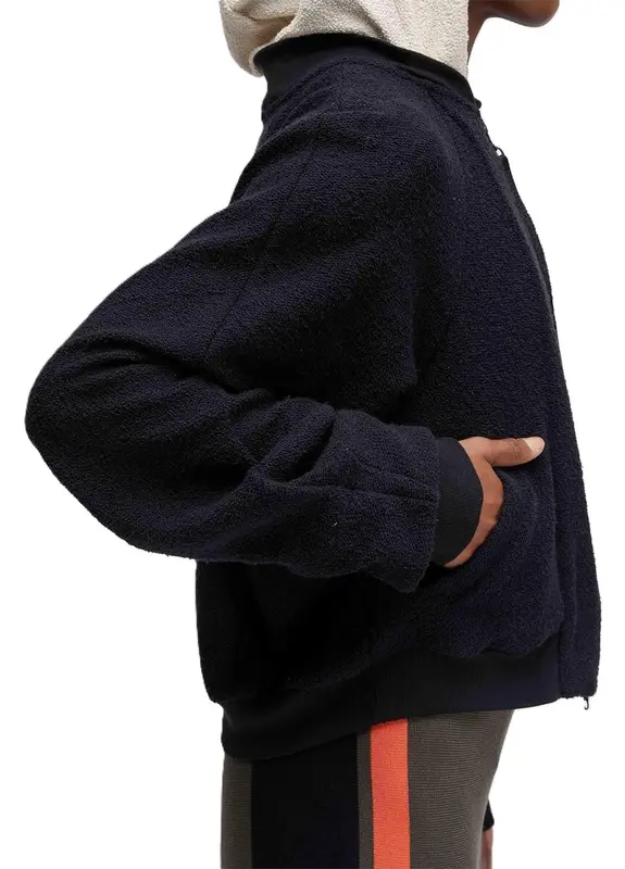 CASACO OSKLEN BICOLOR MOLETOM ECO PRETO/OFFWHITE