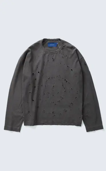 T-SHIRT QC SPIRAL BOXY LONGSLEEVE STONED BLACK