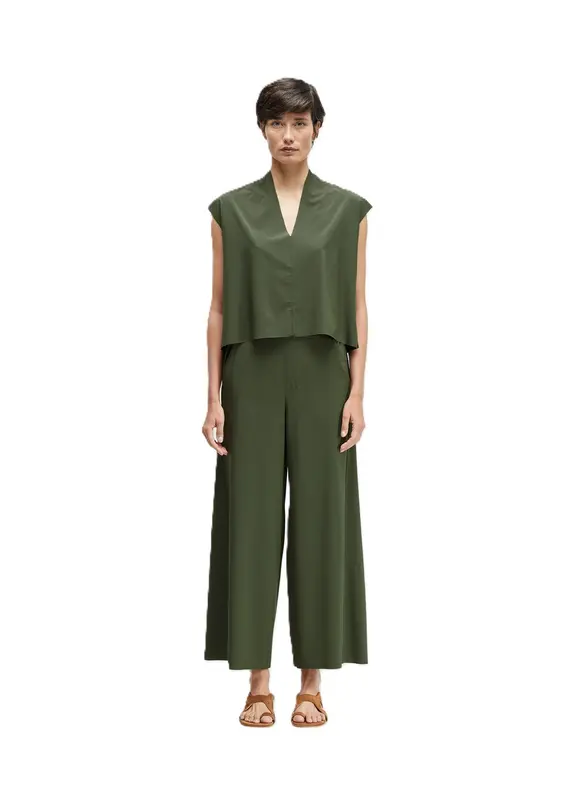 BLUSA OSKLEN SLEEVELESS V SUPERLIGHT FOREST